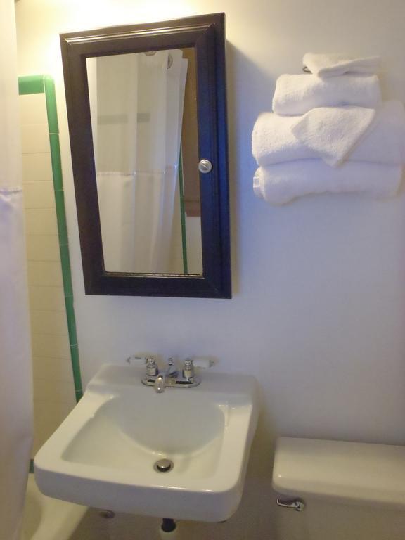 וויליאמס Grand Motel חדר תמונה
