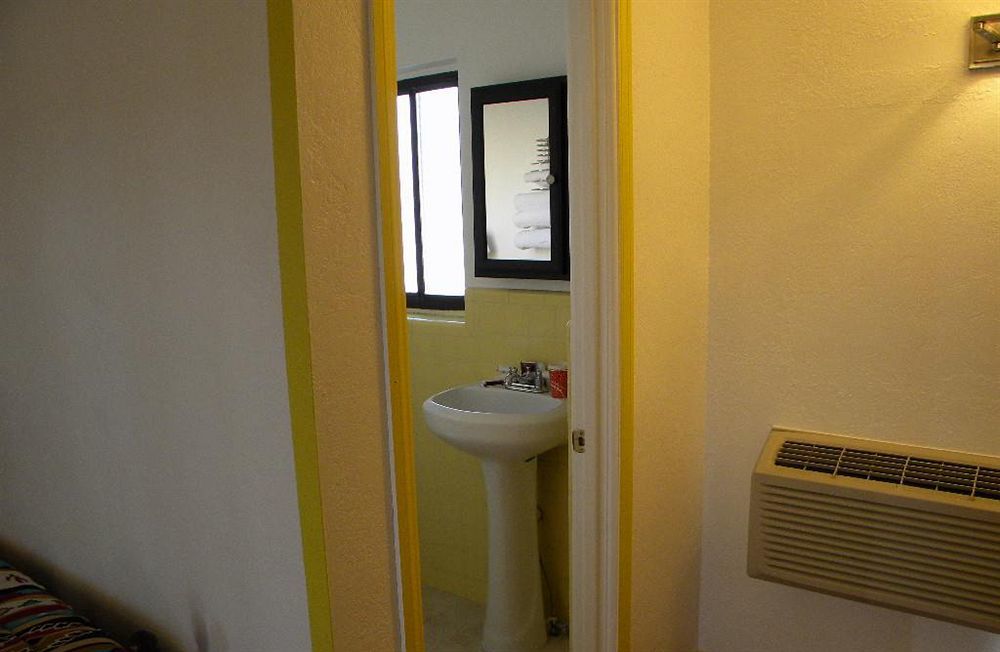 וויליאמס Grand Motel מראה חיצוני תמונה