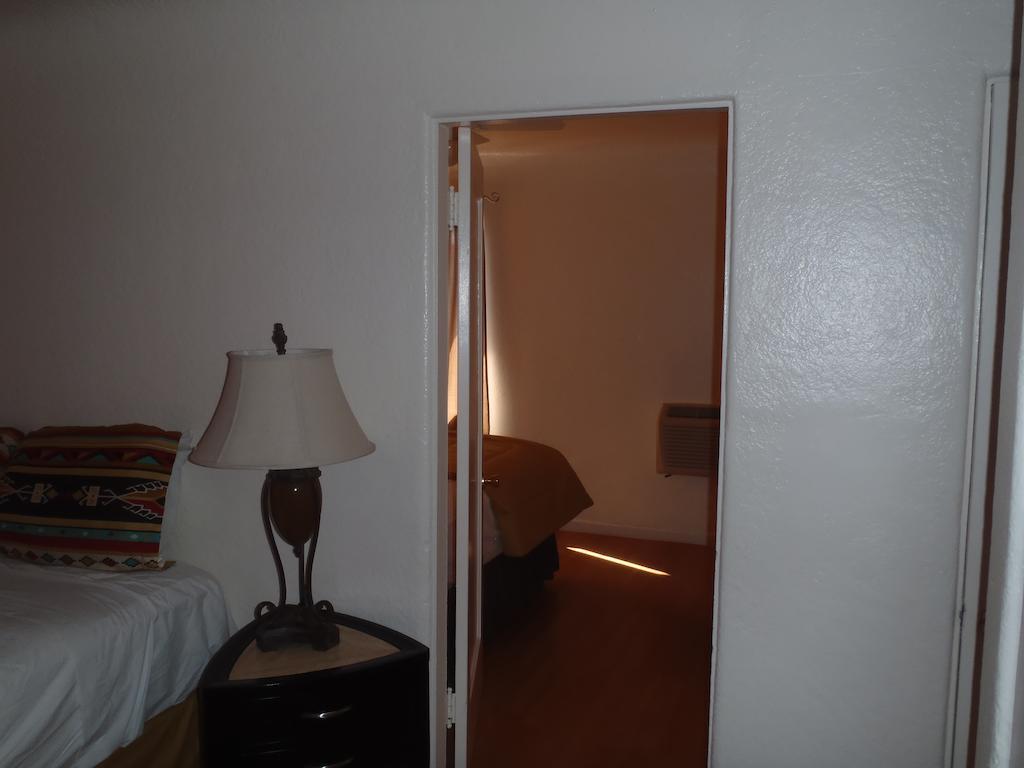וויליאמס Grand Motel חדר תמונה